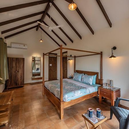 Saffronstays Niramay, Torna-Rajgad - Rustic Pool Villa With A Gazebo And Great Forest Views Marg Asni Dış mekan fotoğraf
