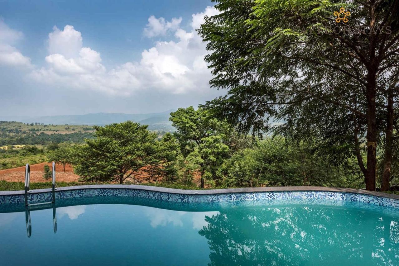 Saffronstays Niramay, Torna-Rajgad - Rustic Pool Villa With A Gazebo And Great Forest Views Marg Asni Dış mekan fotoğraf