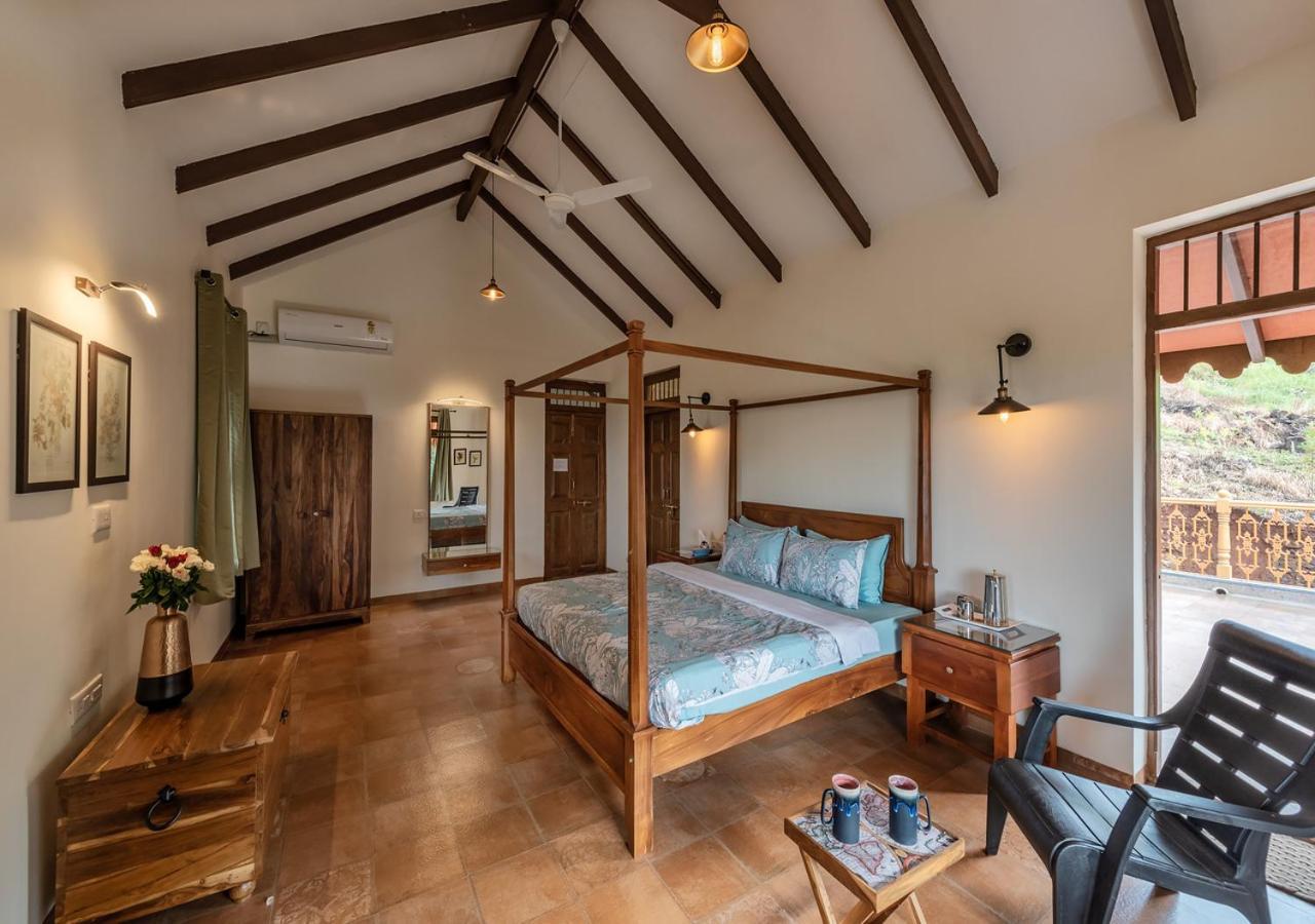 Saffronstays Niramay, Torna-Rajgad - Rustic Pool Villa With A Gazebo And Great Forest Views Marg Asni Dış mekan fotoğraf